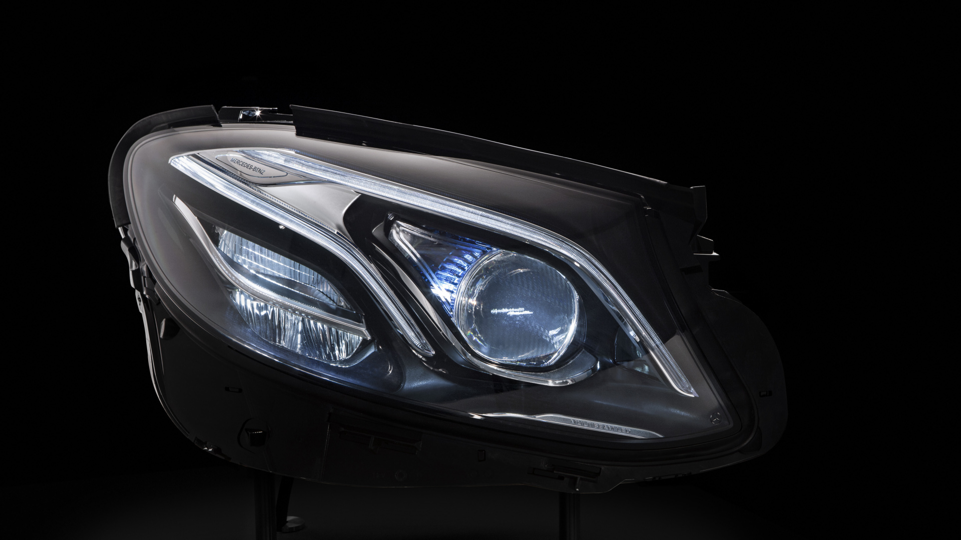 Обои фара, автомобильное освещение, автомобиль, mercedes benz s class, Автомобильные противотуманные фары в разрешении 1920x1080