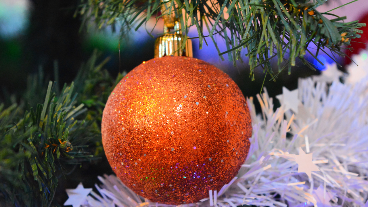 Обои Рождественский день, рождественский орнамент, Рождественские украшения, Рождество, елка в разрешении 1280x720
