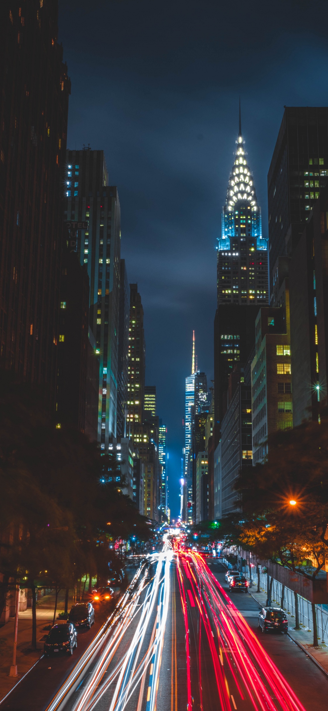 Обои метрополия, городской район, город, городской пейзаж, ночь в разрешении 1125x2436