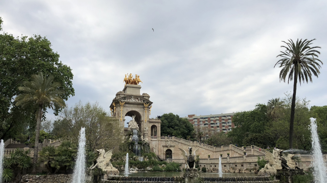 Обои Парк Цитадели, вода, достопримечательность, туризм, пальмовые рощи в разрешении 1366x768