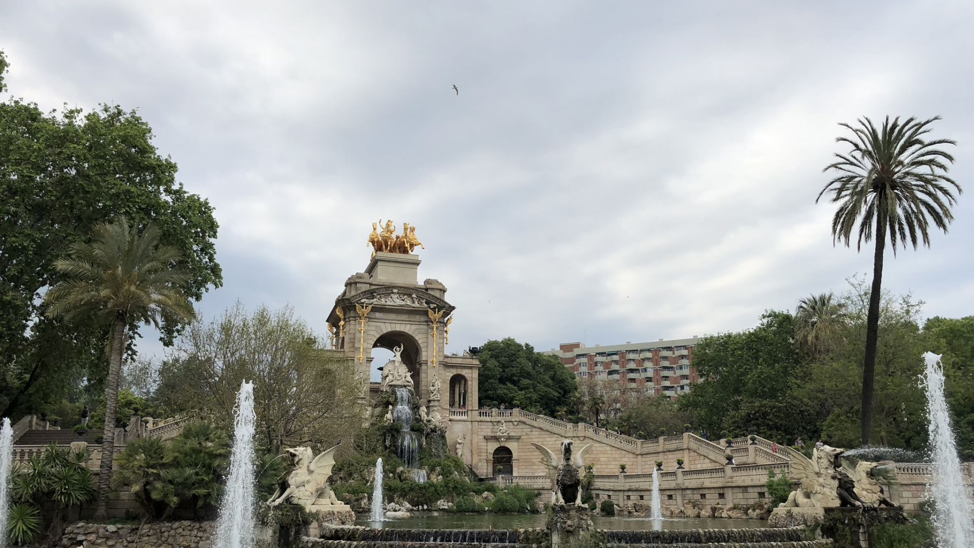 Обои Парк Цитадели, вода, достопримечательность, туризм, пальмовые рощи в разрешении 1920x1080