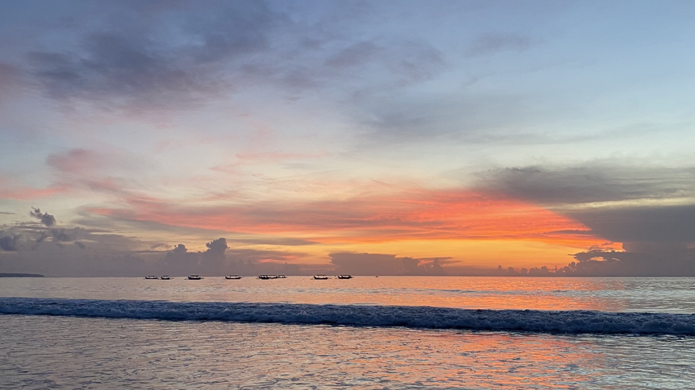 Обои море, жидкость, жидкий, облако, сумрак в разрешении 1366x768