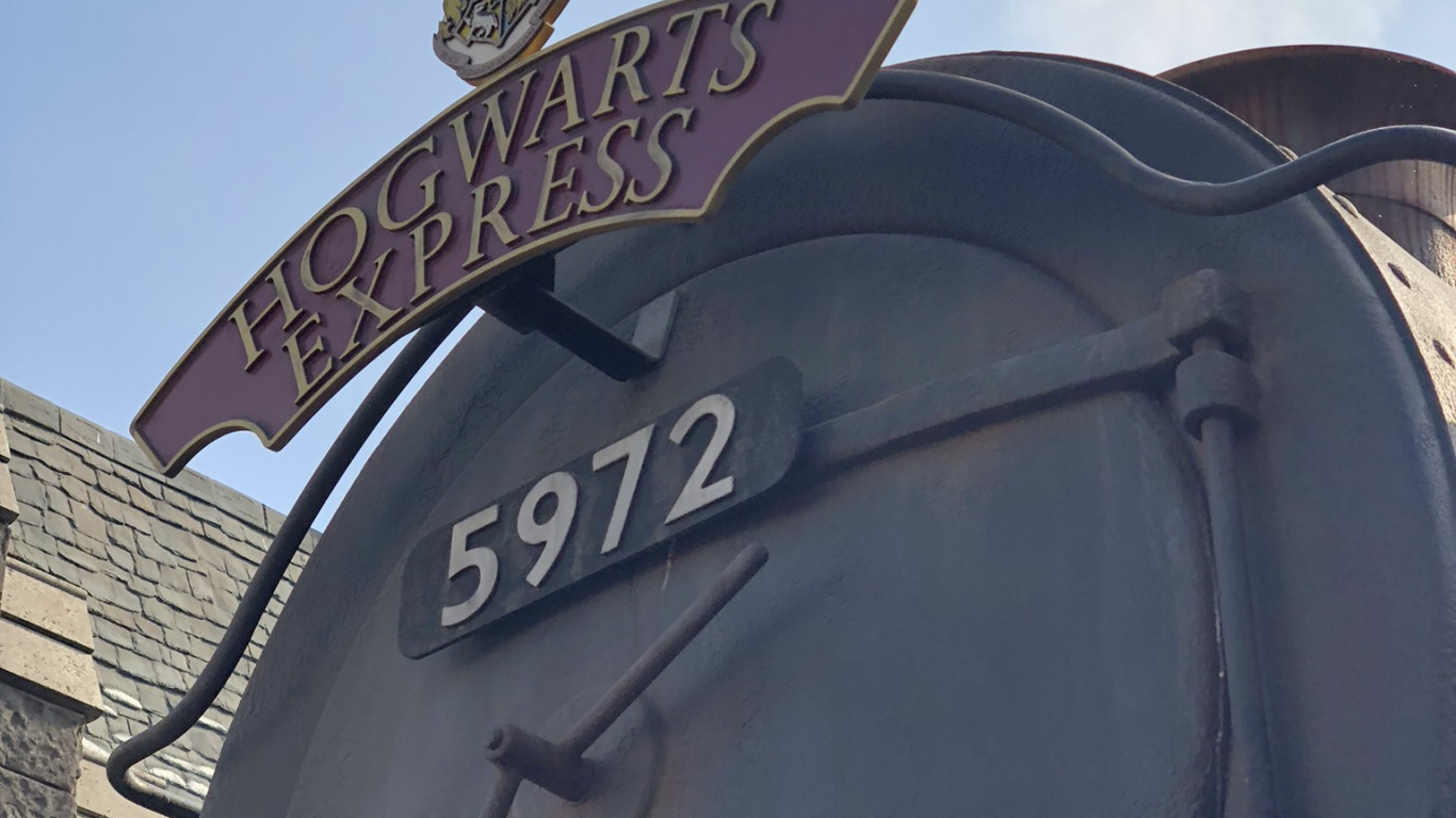 Обои вывеска, символ, знак, эмблема в разрешении 1366x768