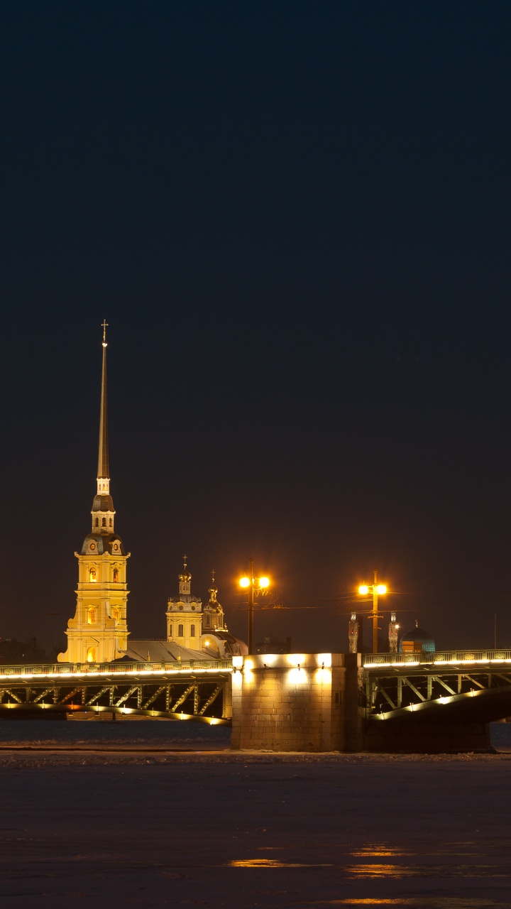 Обои Петропавловская крепость, ночь, ориентир, город, мост в разрешении 720x1280