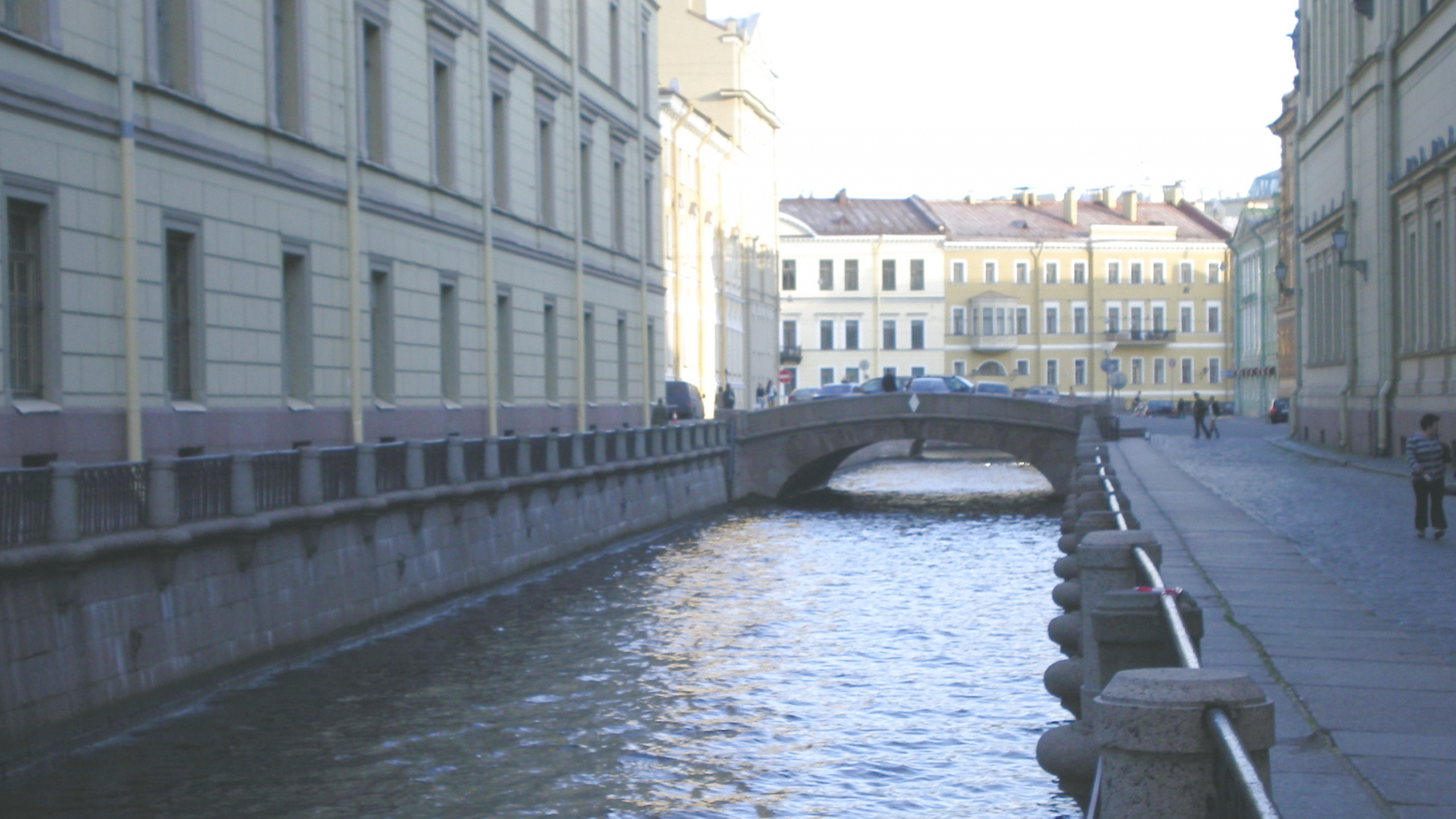 Обои канал, миллионная улица, водный путь, вода, здание в разрешении 2560x1440