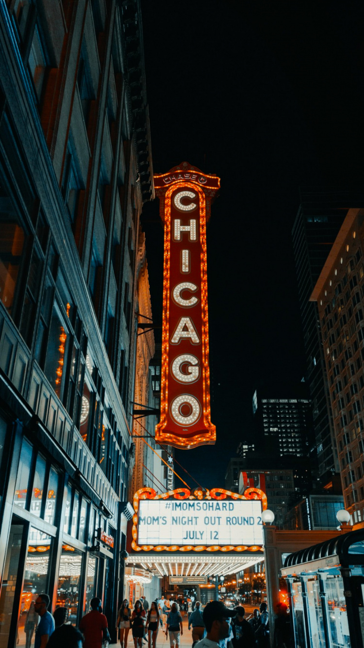 Обои цыпленок, кинорежиссер, здание, небоскреб, окно в разрешении 750x1334