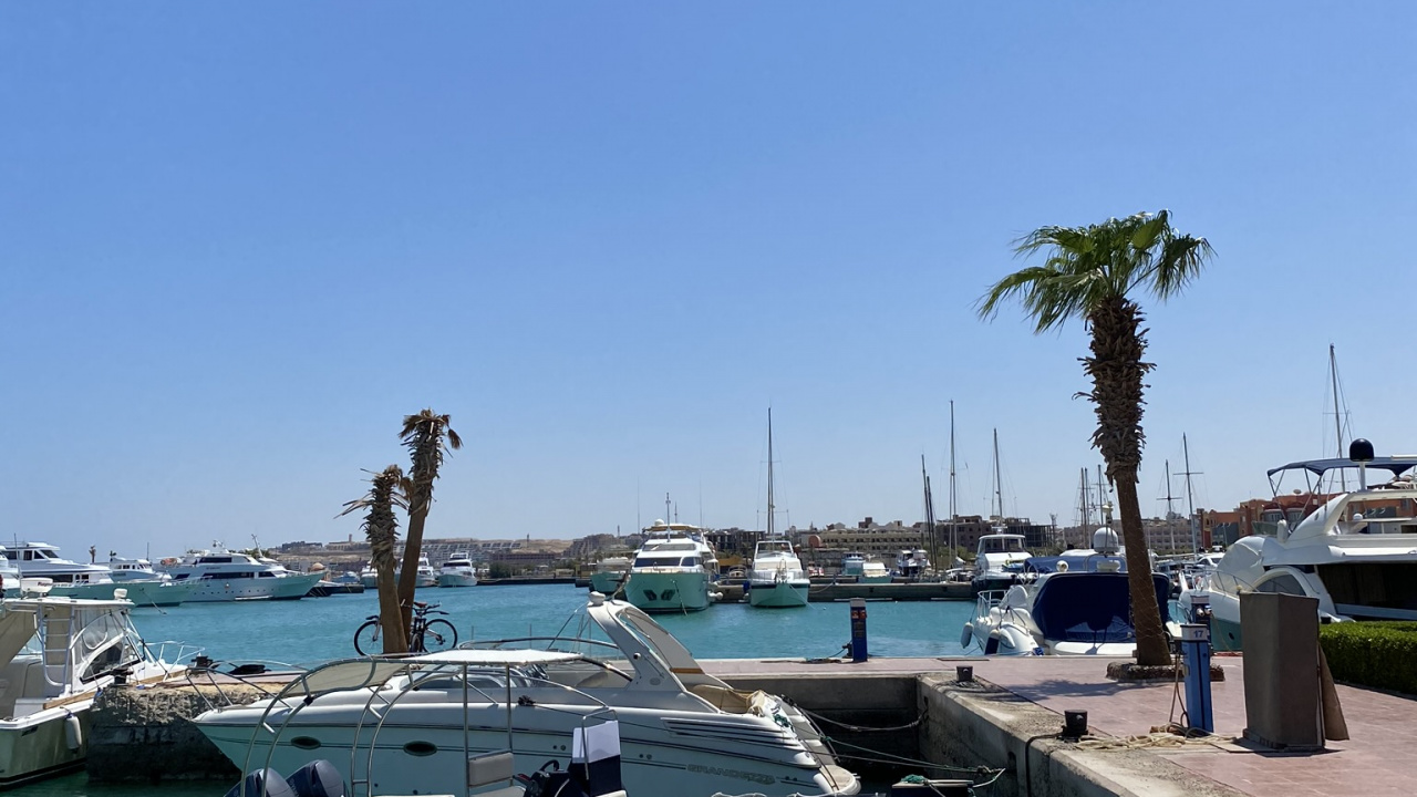 Обои Марина, перевозка воды, вода, лодка, яхта в разрешении 1280x720