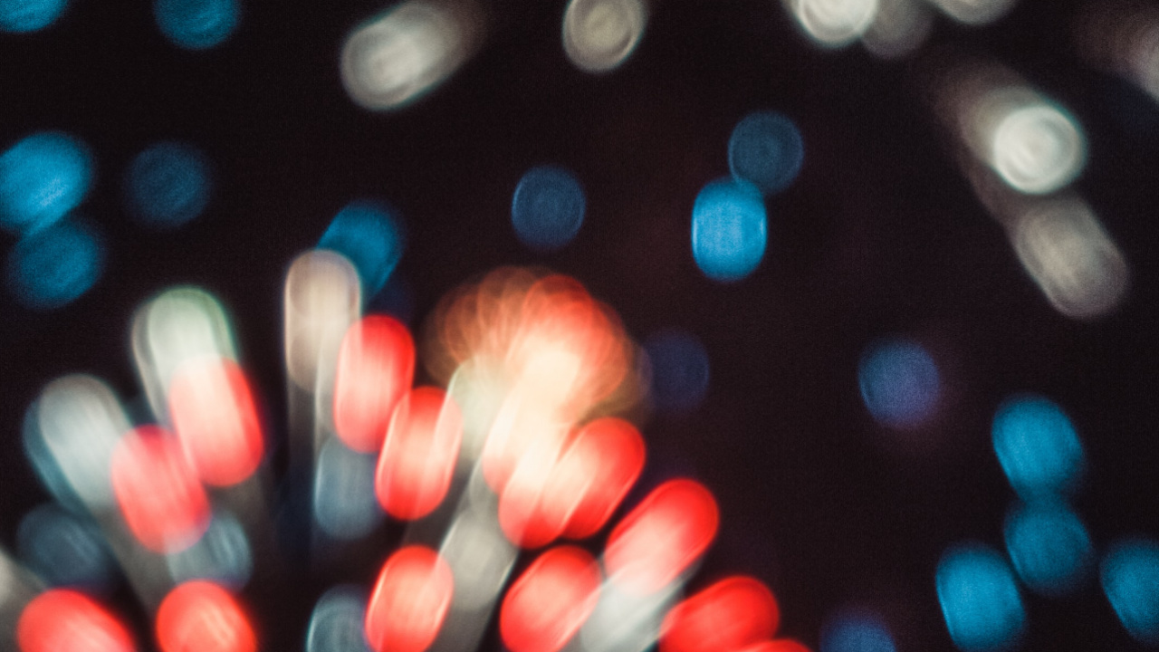 Обои с новым 2022 годом в белом, Новый год, салют, иллюстрация, Рождество в разрешении 1280x720