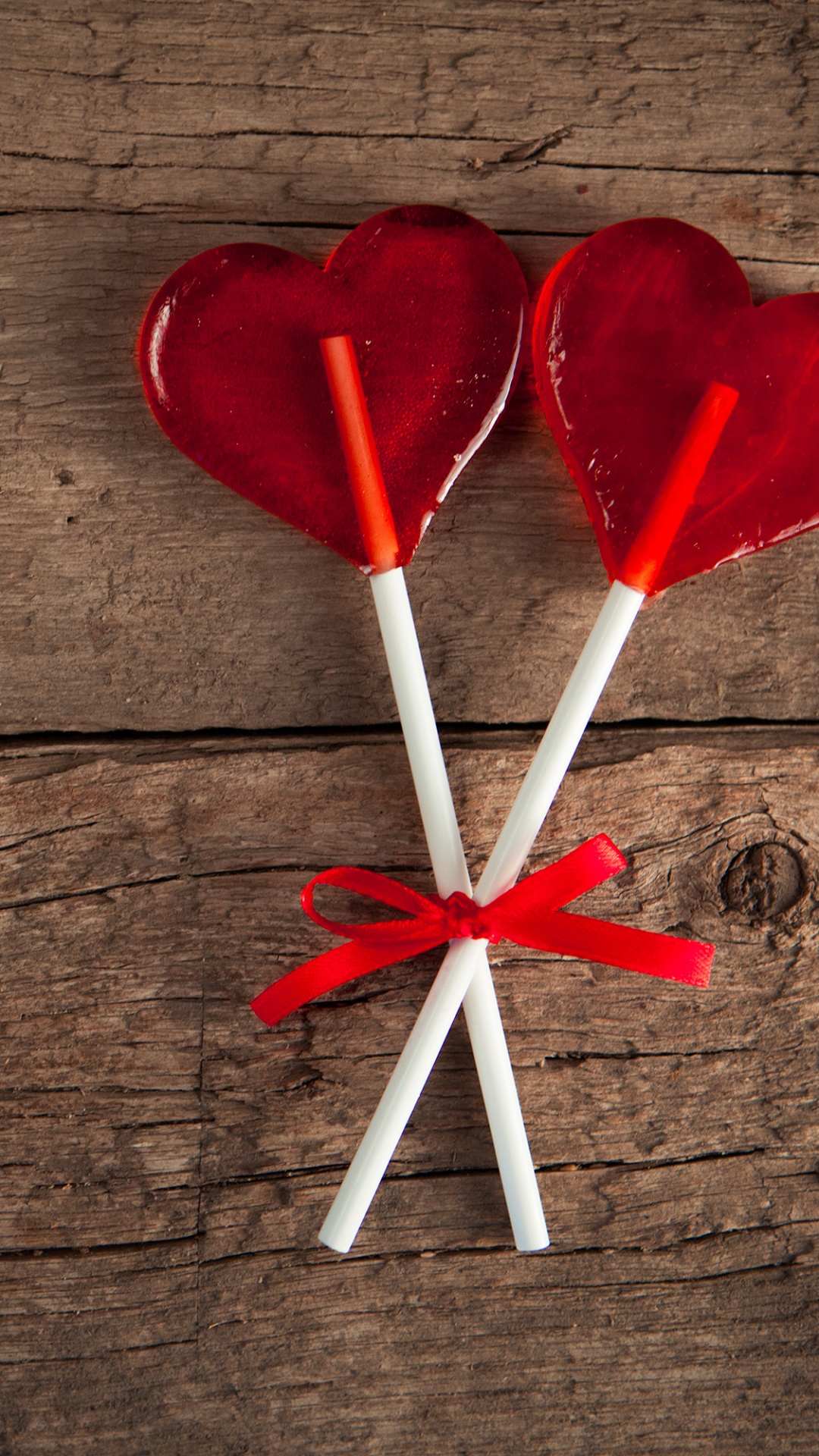 Обои сердце, красный цвет, любовь, цветок, лепесток в разрешении 1080x1920