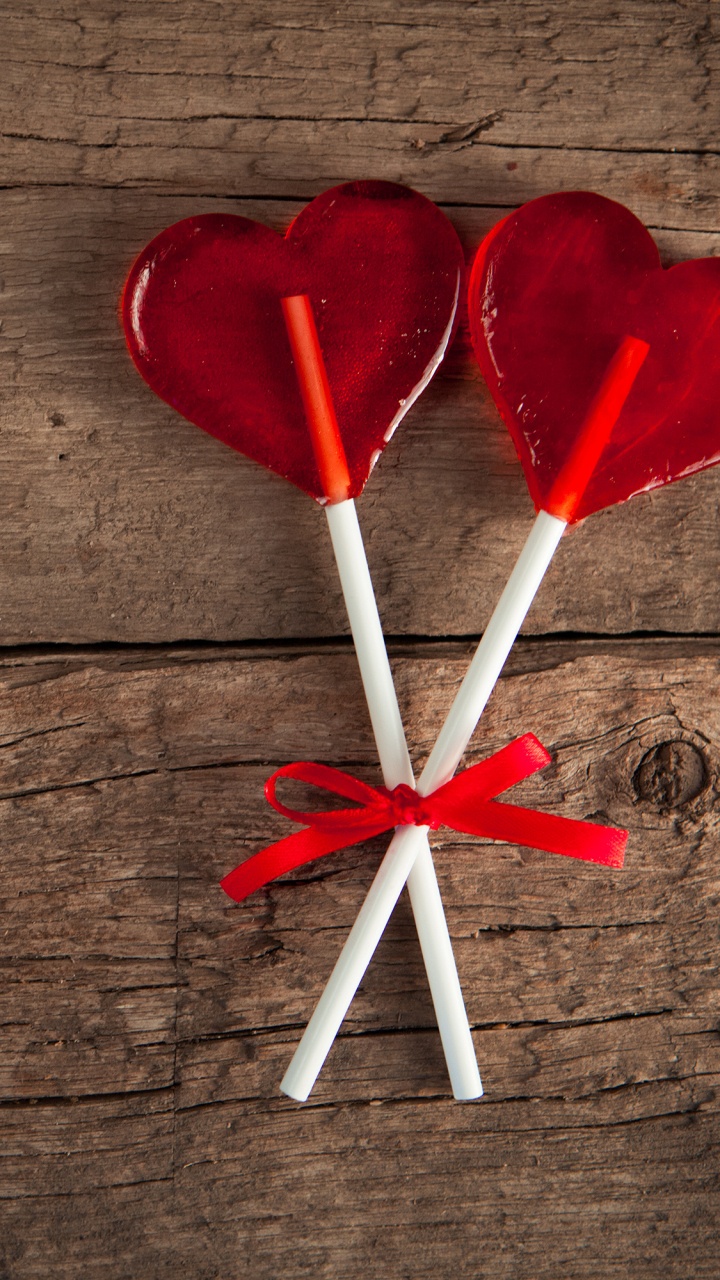 Обои сердце, красный цвет, любовь, цветок, лепесток в разрешении 720x1280