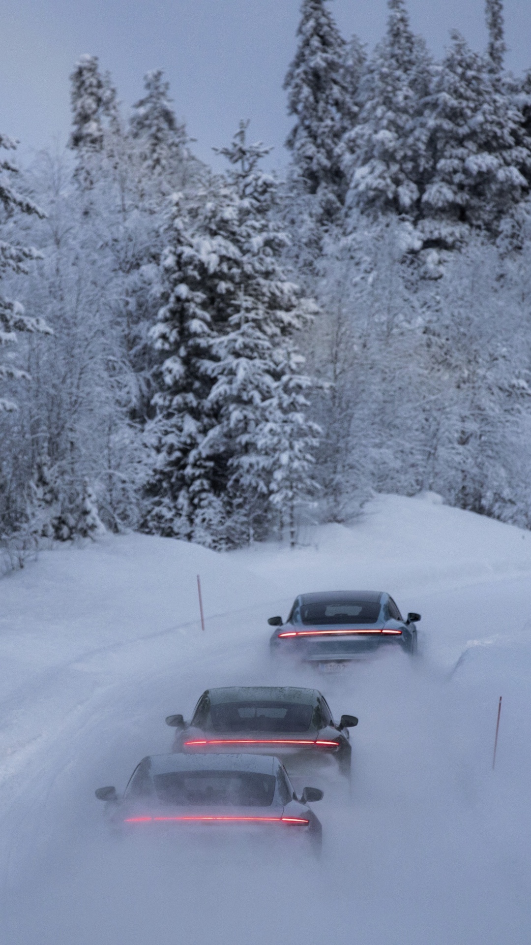 Обои снег, Порше, Порше taycan, шина, колесо в разрешении 1080x1920