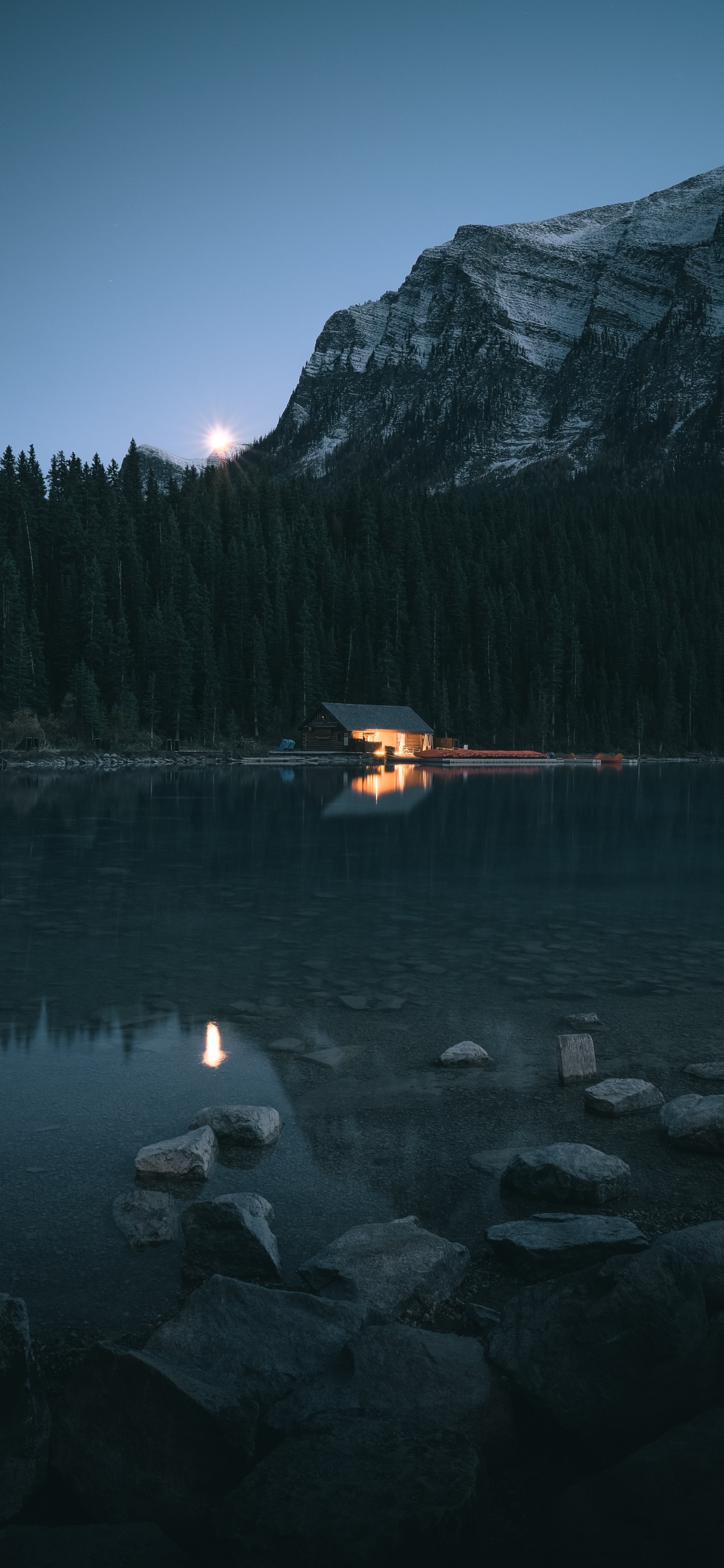 Обои вода, озеро, отражение, звук, дикая местность в разрешении 1242x2688