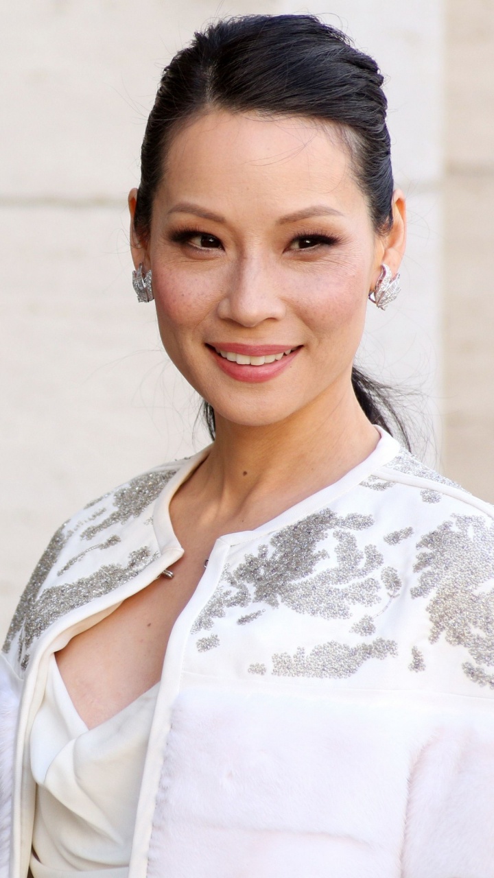 Обои взгляд, актриса, фотомодель, поза, девушка в разрешении 720x1280