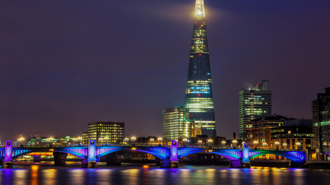 Обои осколок, небоскреб, ориентир, город, городской пейзаж в разрешении 1366x768