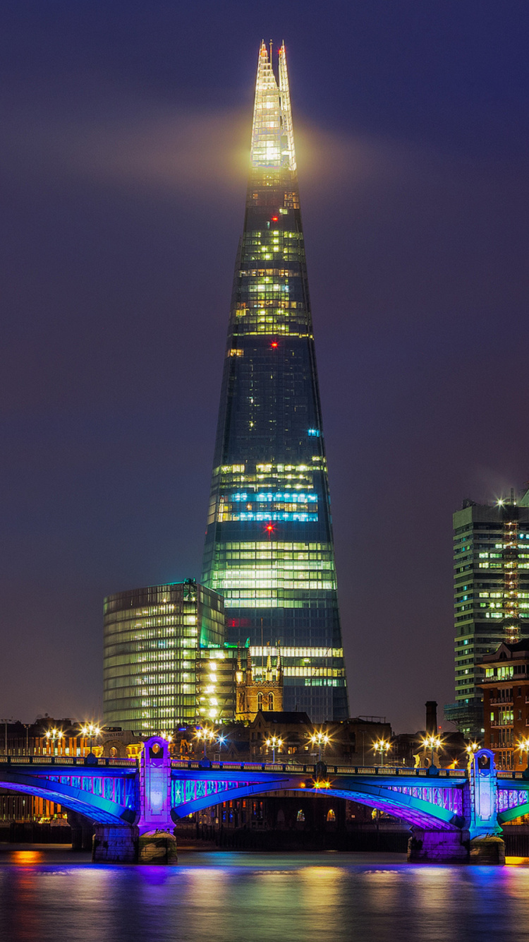 Обои осколок, небоскреб, ориентир, город, городской пейзаж в разрешении 750x1334