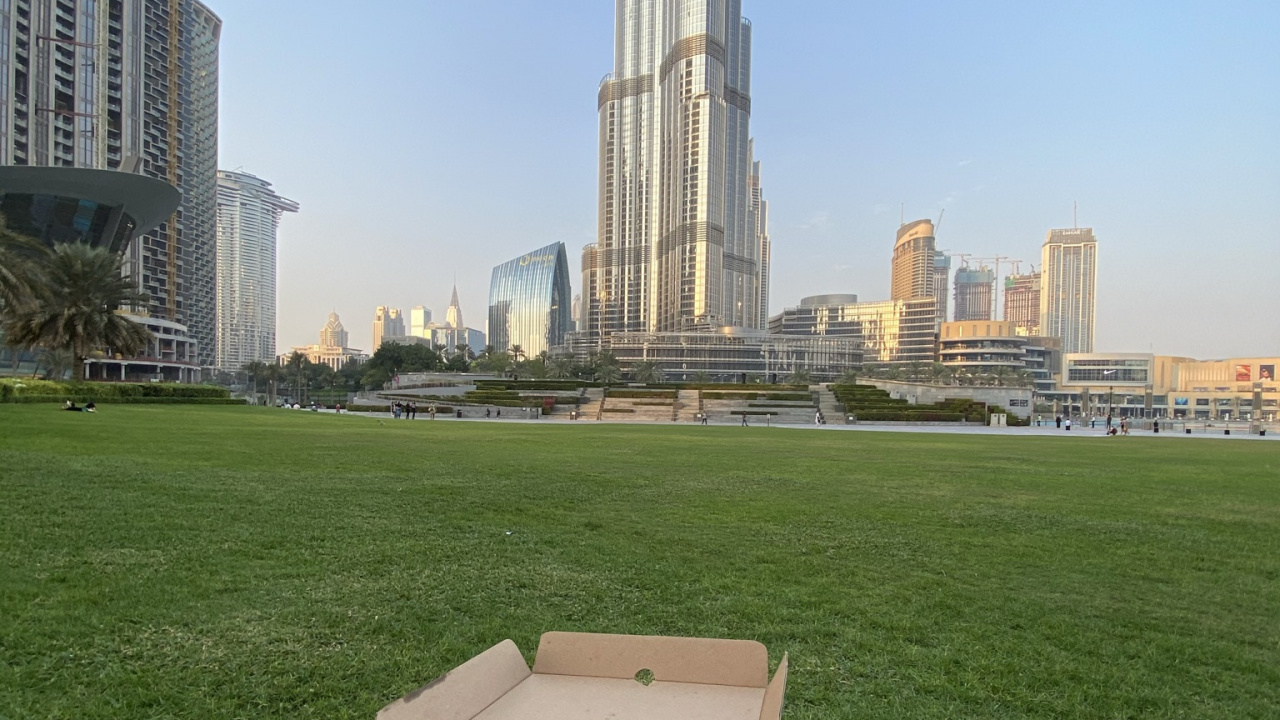 Обои Дубай, Бурдж Халифа, городской район, небоскреб, дневное время в разрешении 1280x720