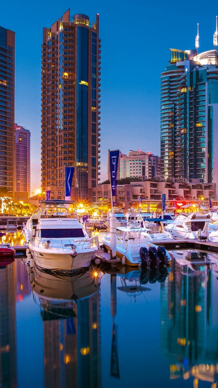 Обои городской пейзаж, город, Марина, отражение, городской район в разрешении 720x1280