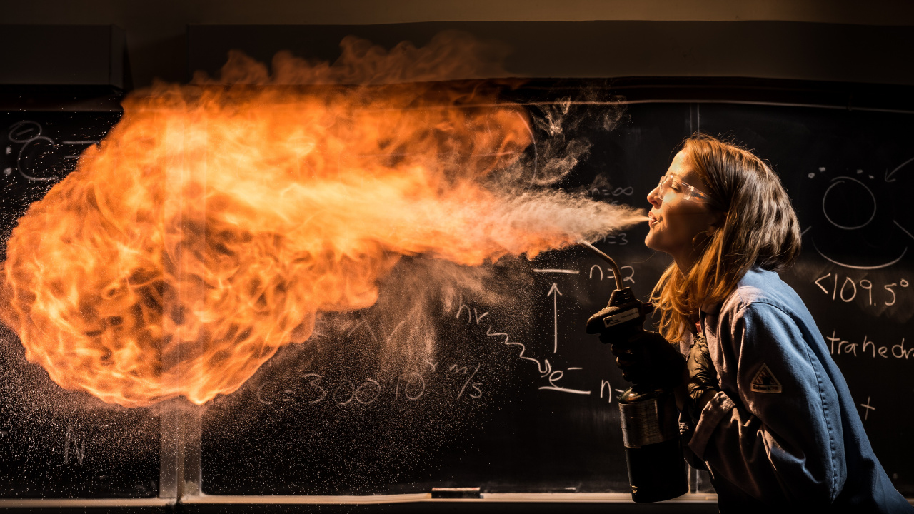 Обои пламя, телевидение, перформанс, Игра престолов, Представление в разрешении 1280x720