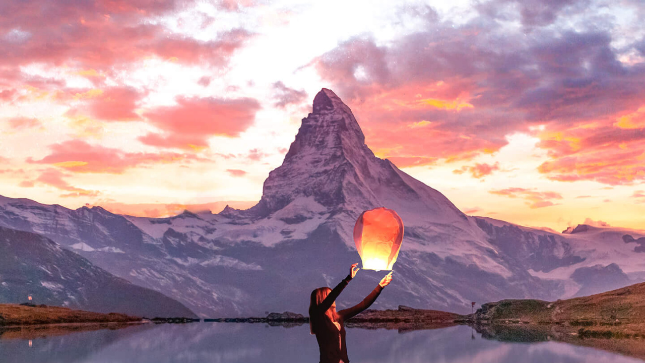 Обои облако, вода, гора, растение, послесвечение в разрешении 1280x720