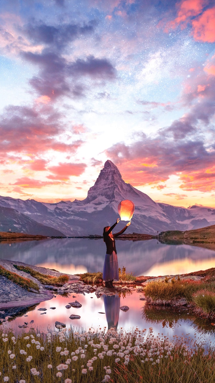 Обои облако, вода, гора, растение, послесвечение в разрешении 720x1280