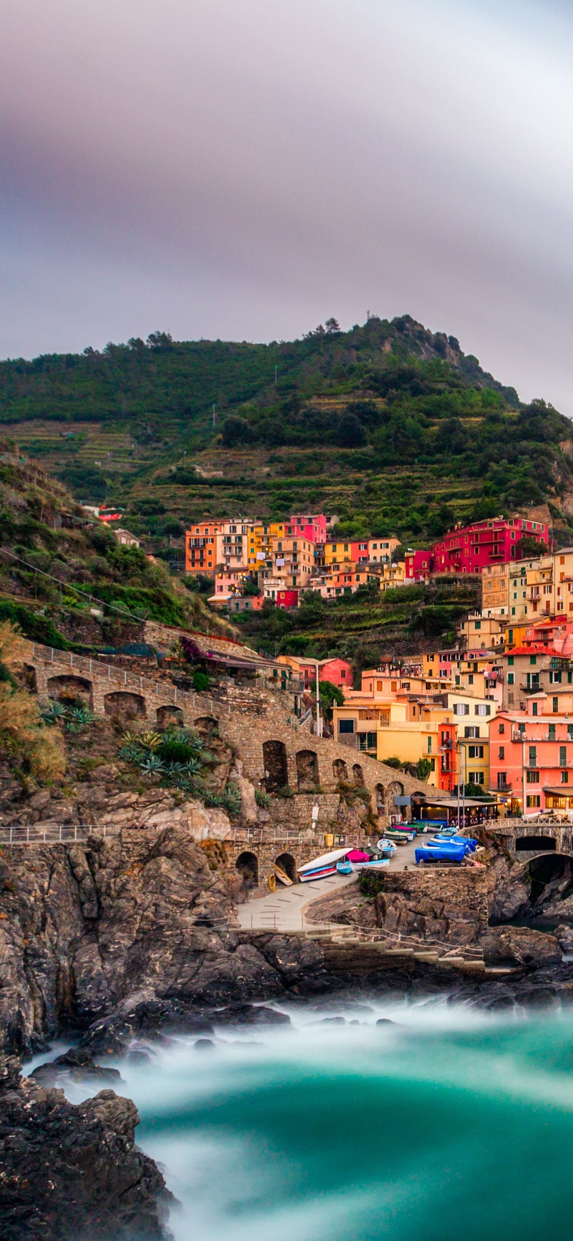 Обои побережье, море, вода, обрыв, мыс в разрешении 1125x2436