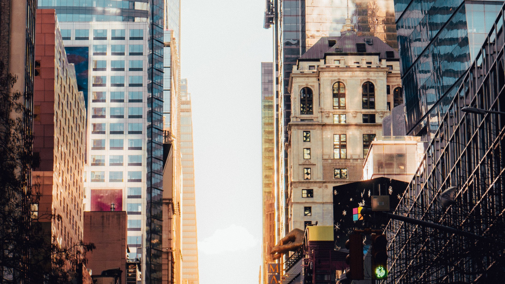 Обои улица, икона, архитектура, город, дорога в разрешении 1920x1080