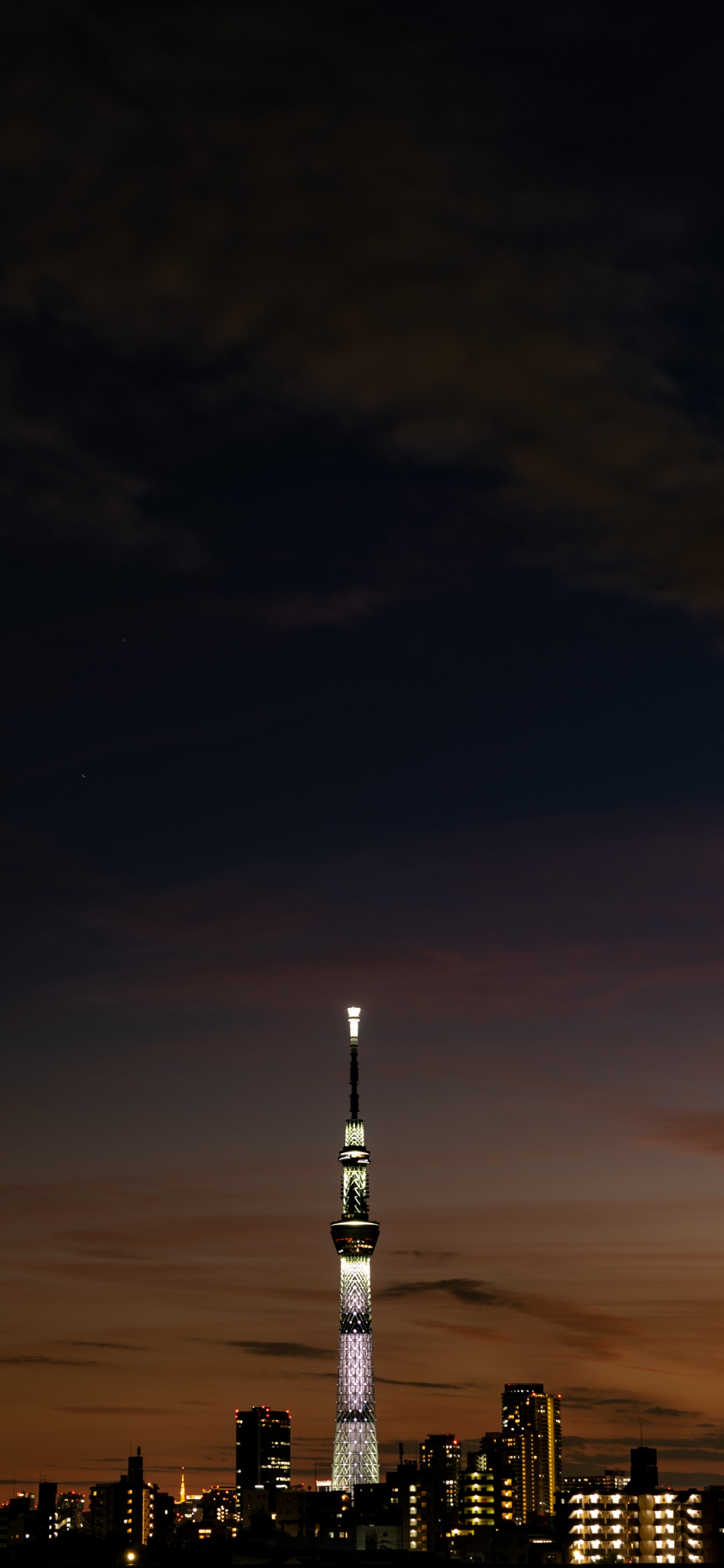 Обои ночь, здание, закат, архитектура, облако в разрешении 1242x2688