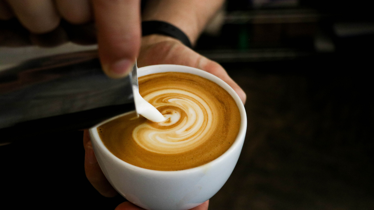 Обои латте, кофе эспрессо, кофе, кофейня, плоские белые в разрешении 1280x720