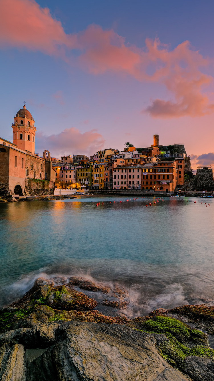 Обои Вернацца, побережье, море, вода, берег в разрешении 750x1334