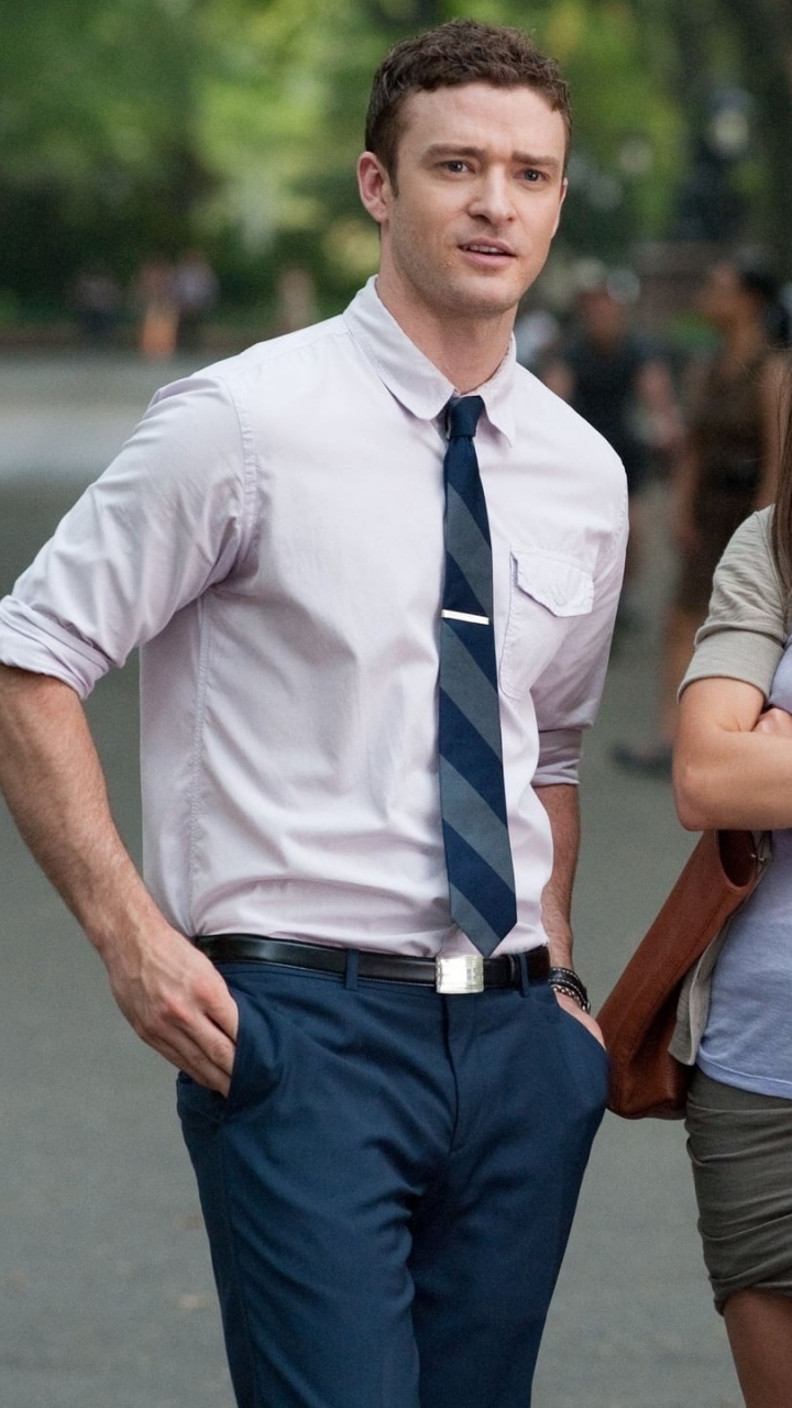 Обои Мила Кунис, Будет Глюк, снимок, взаимодействие, фильм в разрешении 720x1280