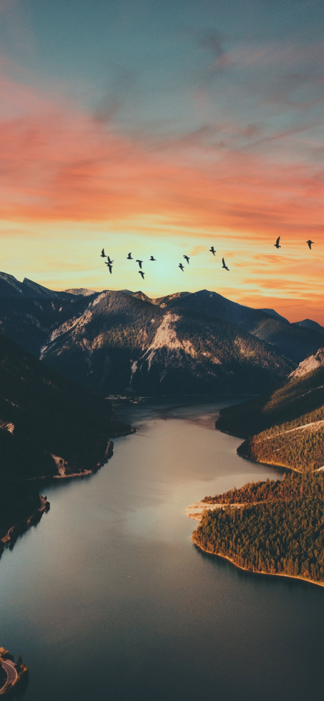 Обои гора, горный велосипед, закат, пейзаж, облако в разрешении 1125x2436