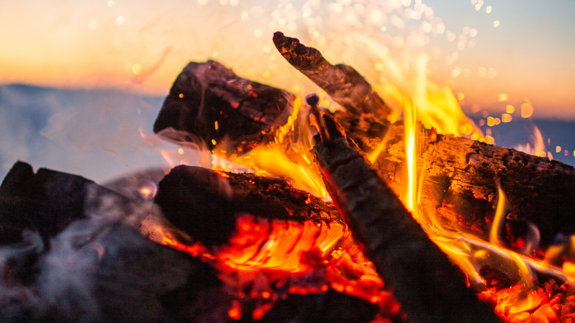 Обои рок, тепло, огонь, атмосфера, видео в разрешении 1920x1080