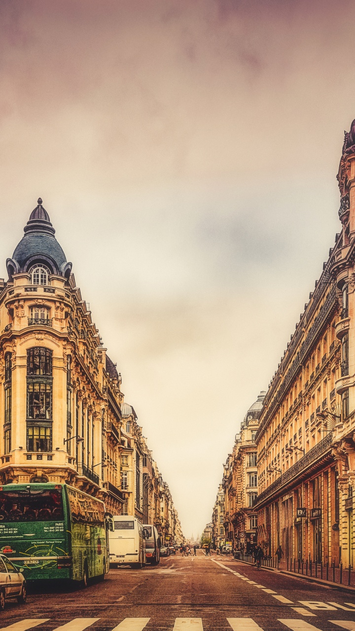 Обои ориентир, город, здание, средневековая архитектура, метрополия в разрешении 720x1280