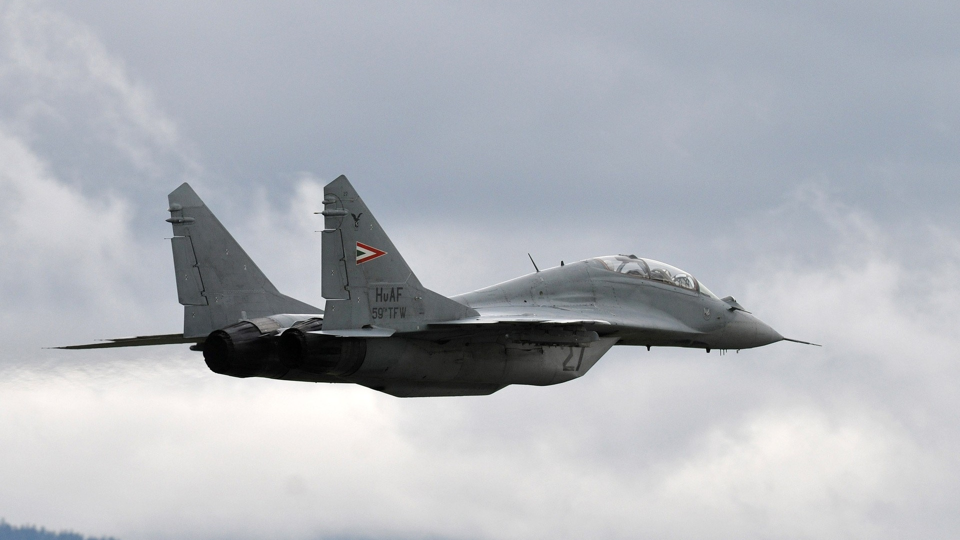 Обои военный самолет, воздушные силы, истребительная авиация, Микоян Гуревич миг 25, истребитель в разрешении 1920x1080