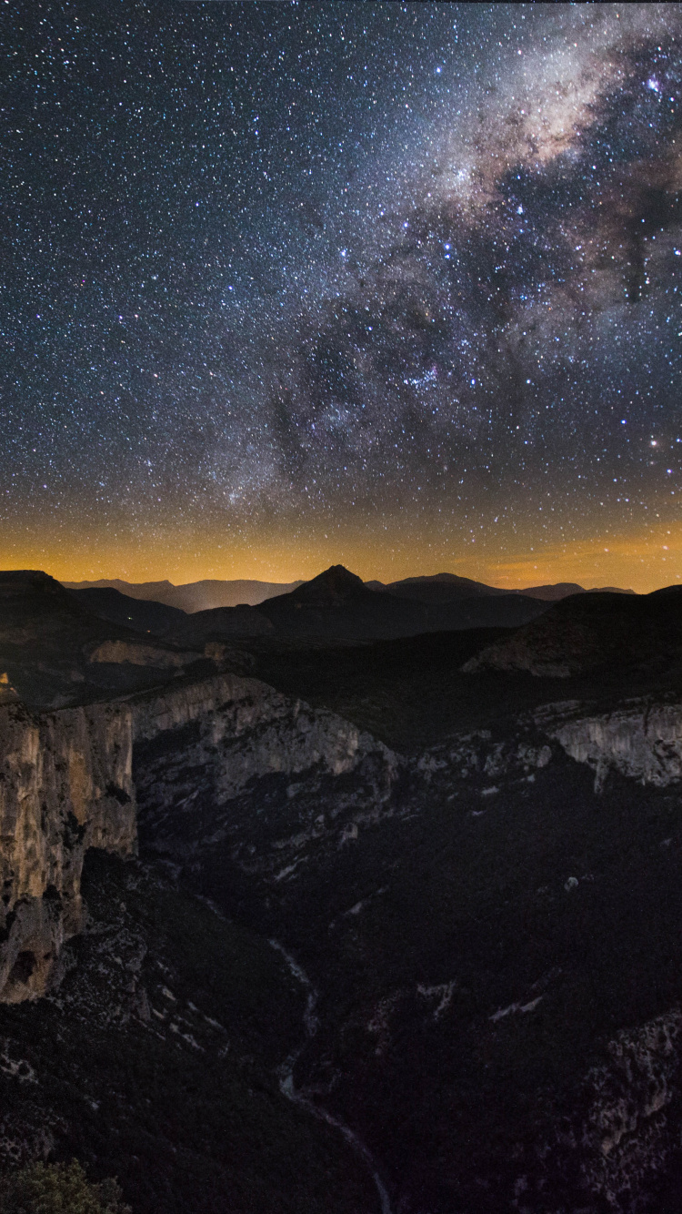 Обои ночь, звезда, атмосфера, астрономический объект, горизонт в разрешении 750x1334