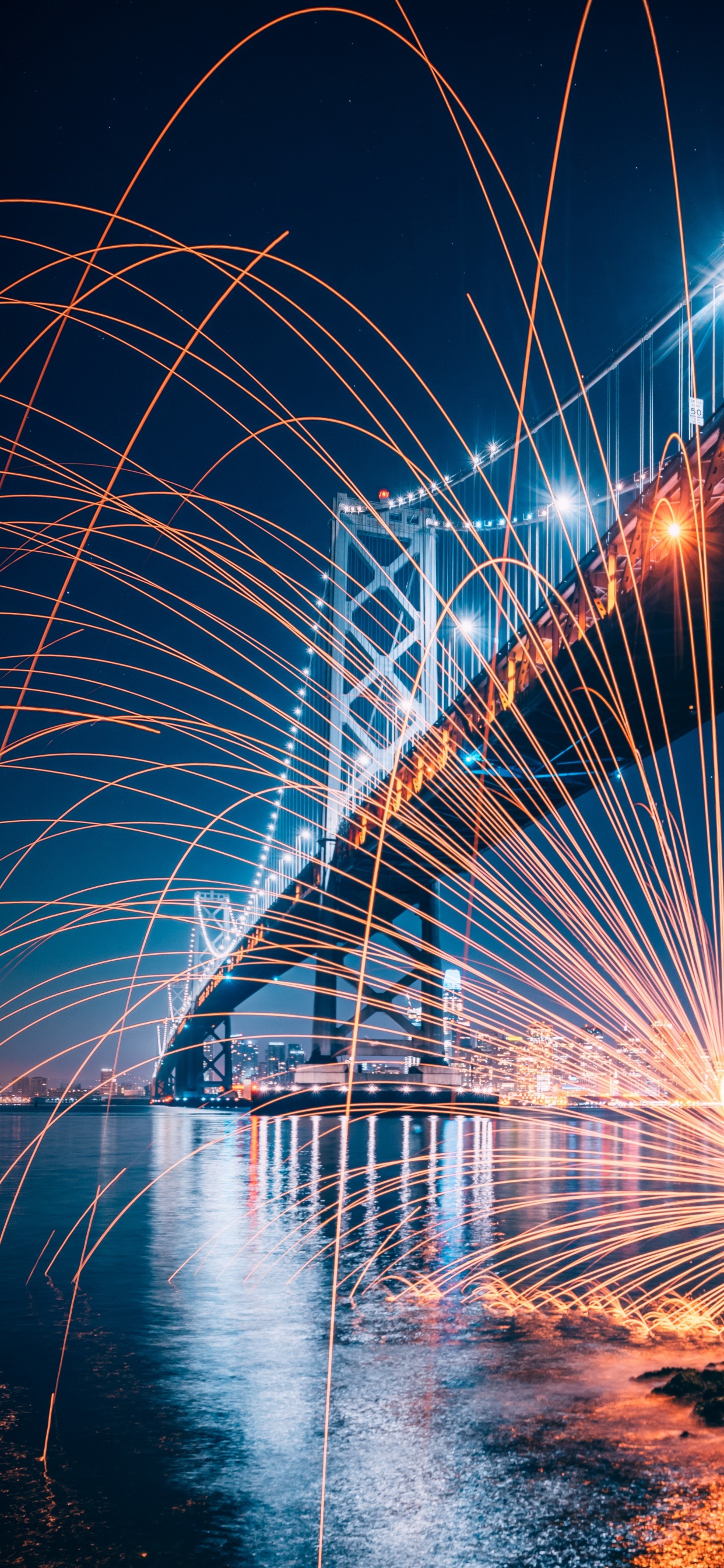 Обои арт, вода, свет, электричество, уличный фонарь в разрешении 1242x2688