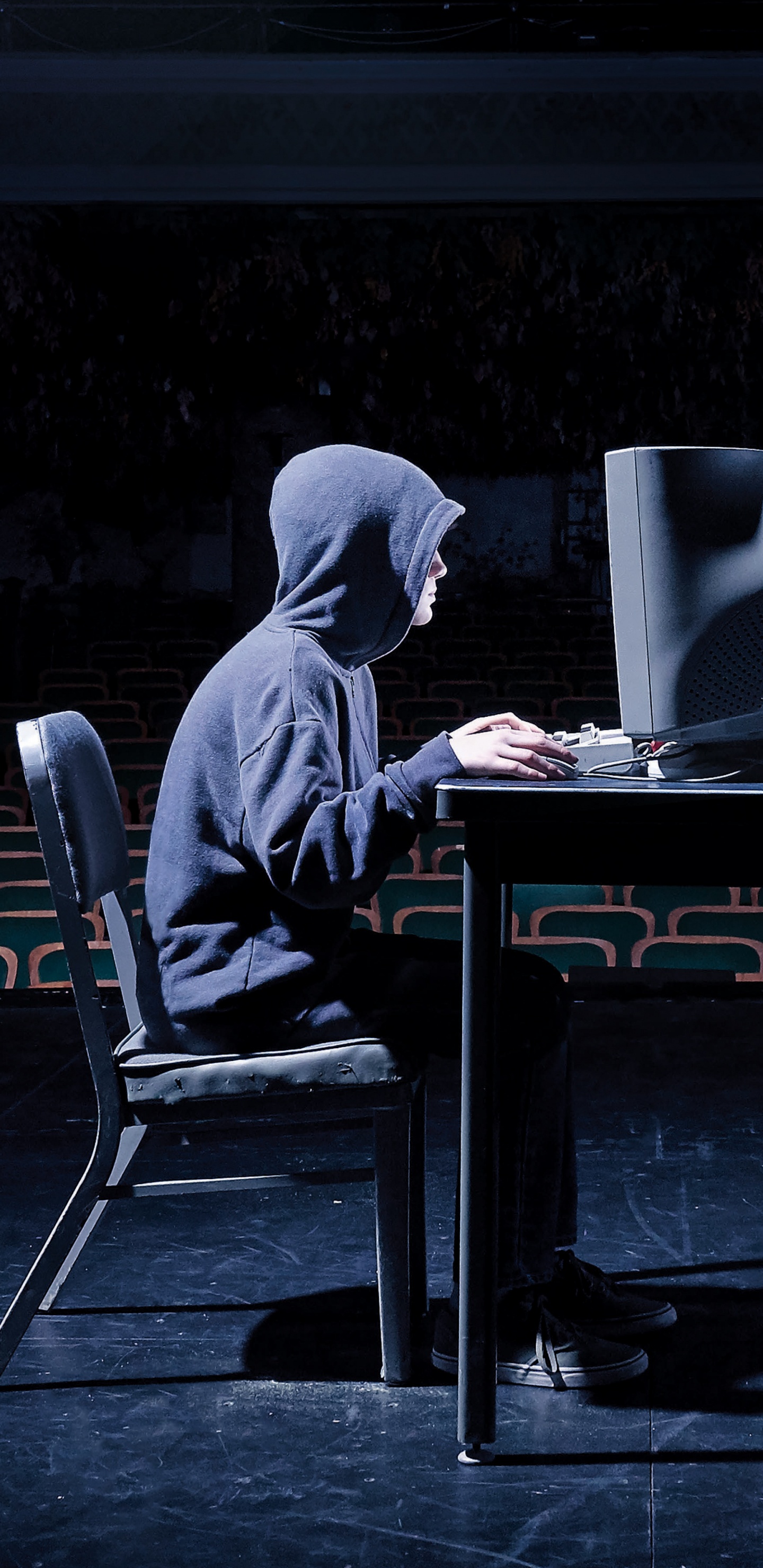 Обои хакер, черный, свет, темнота, этап в разрешении 1440x2960