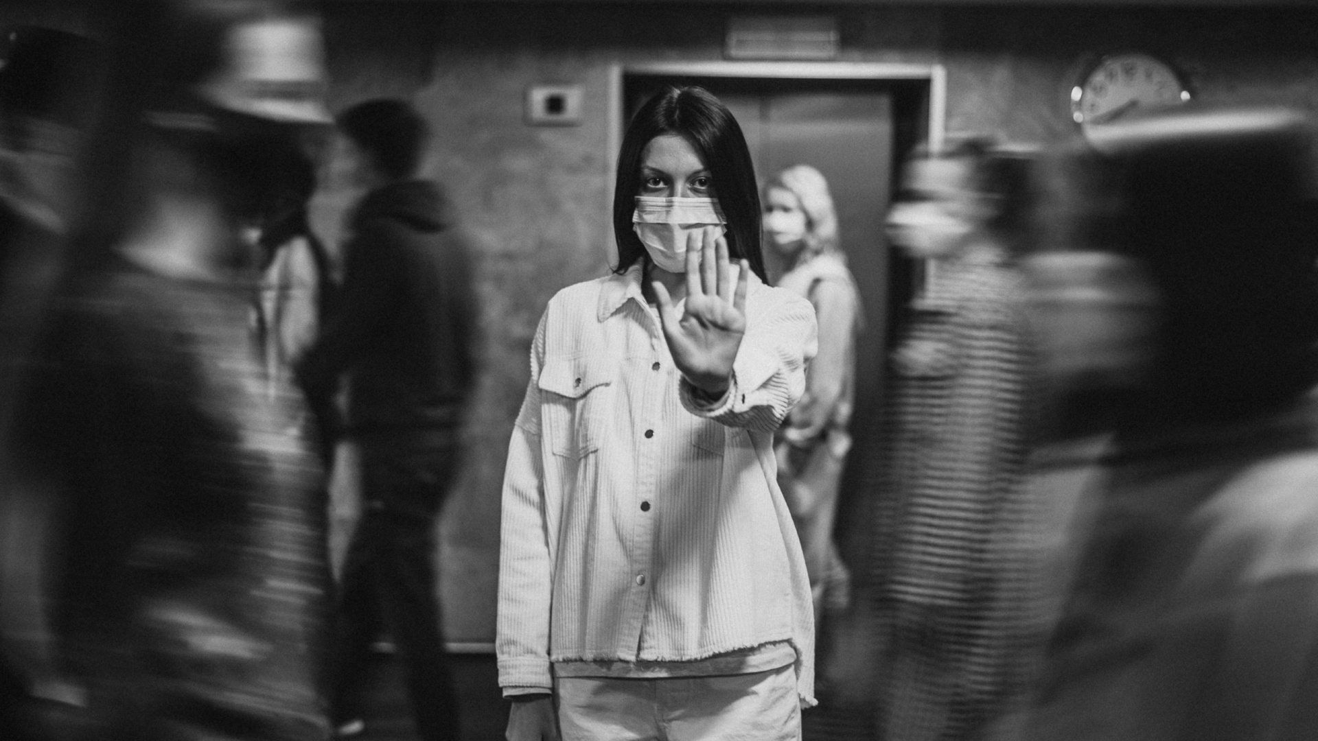 Обои COVID-19, стояние, белые, стиль, монохромный в разрешении 1920x1080