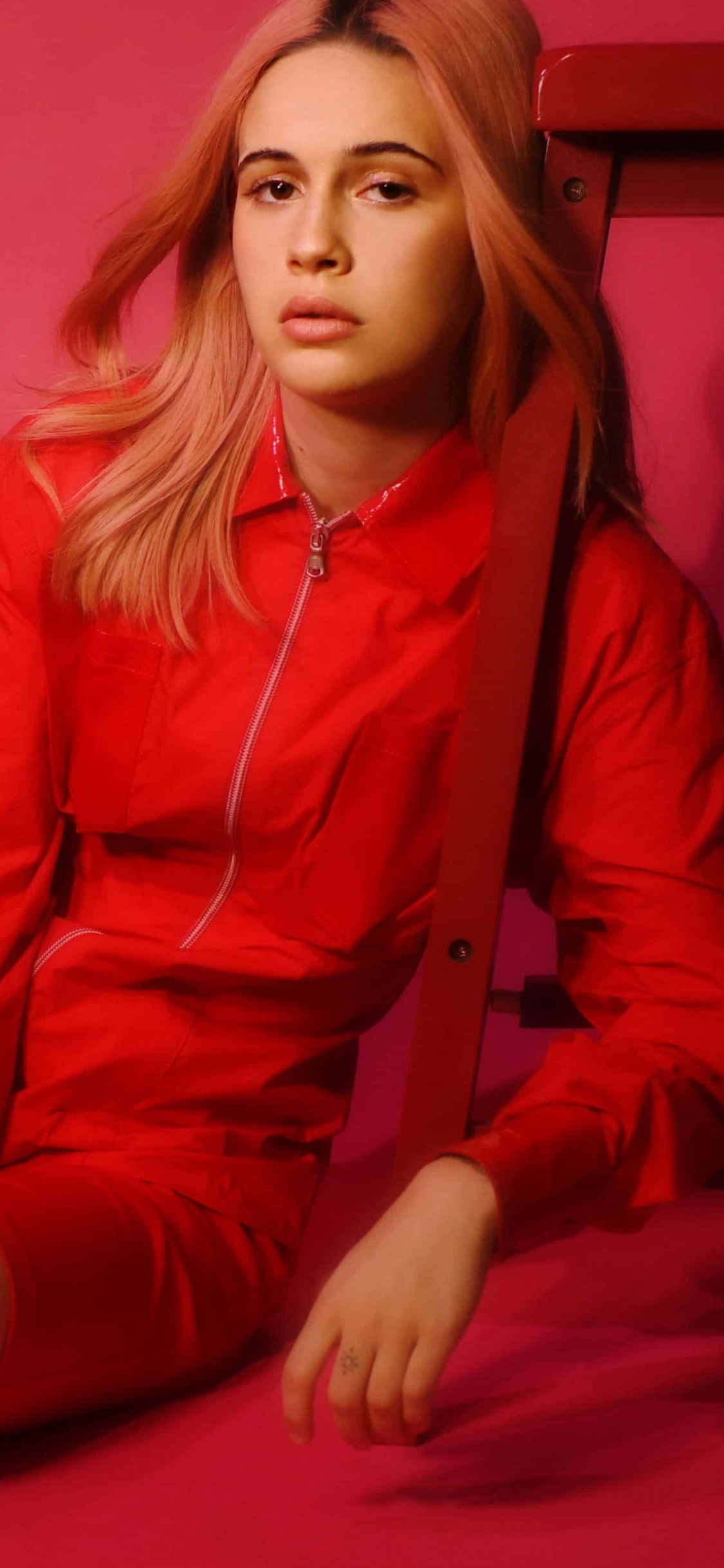 Обои Беа Миллер, 2019, это не ты это я, ты никогда не полюбишься, Чувствую Что-То в разрешении 1125x2436