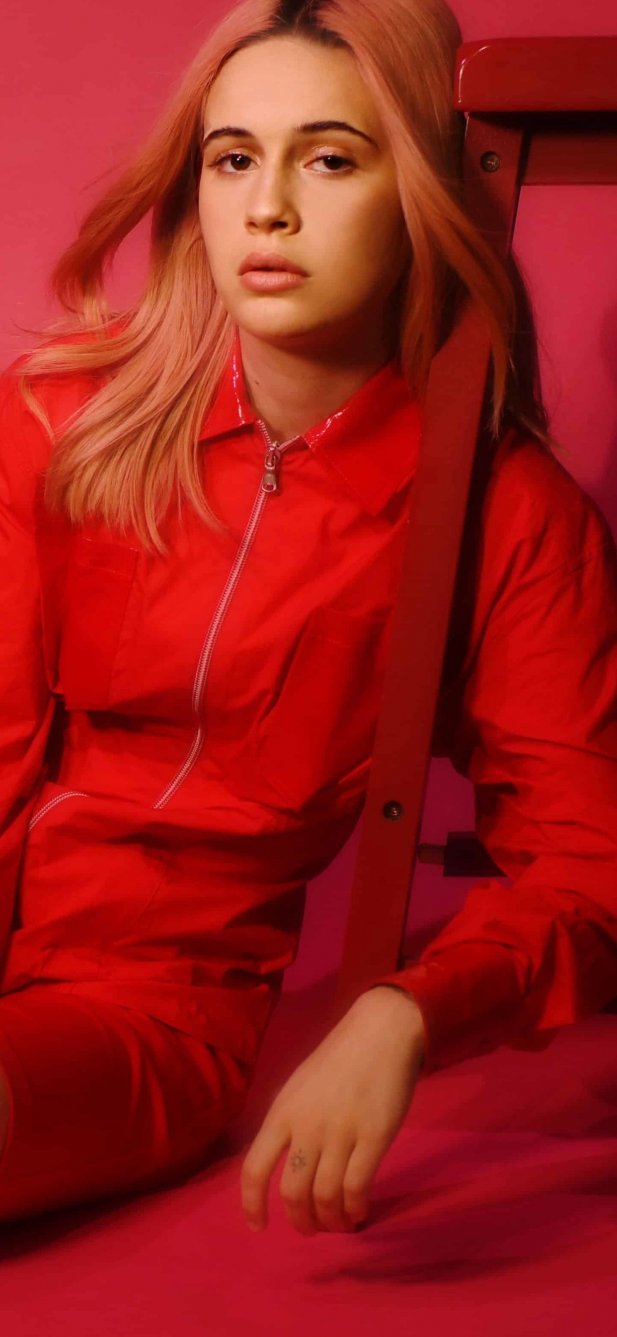 Обои Беа Миллер, 2019, это не ты это я, ты никогда не полюбишься, Чувствую Что-То в разрешении 1242x2688