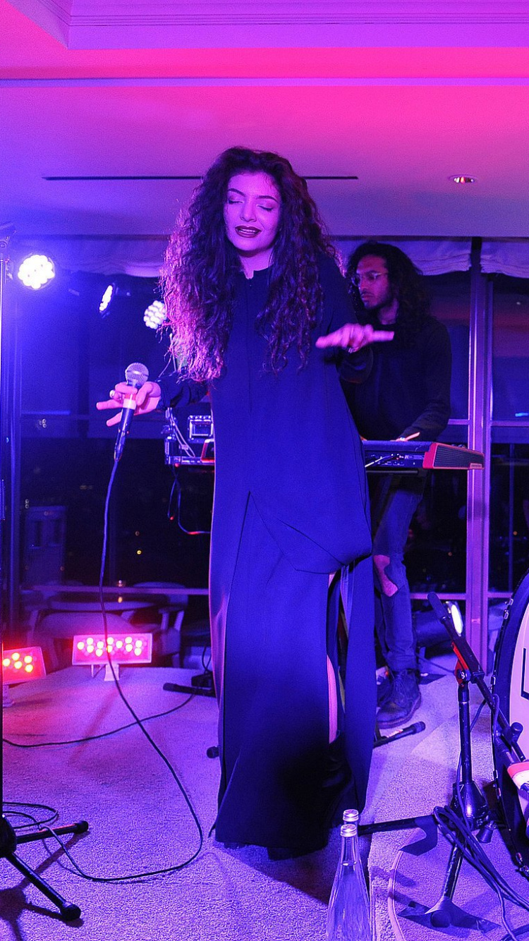 Обои ударная установка, Лорд, попса, рокконцерт, музыкант в разрешении 750x1334