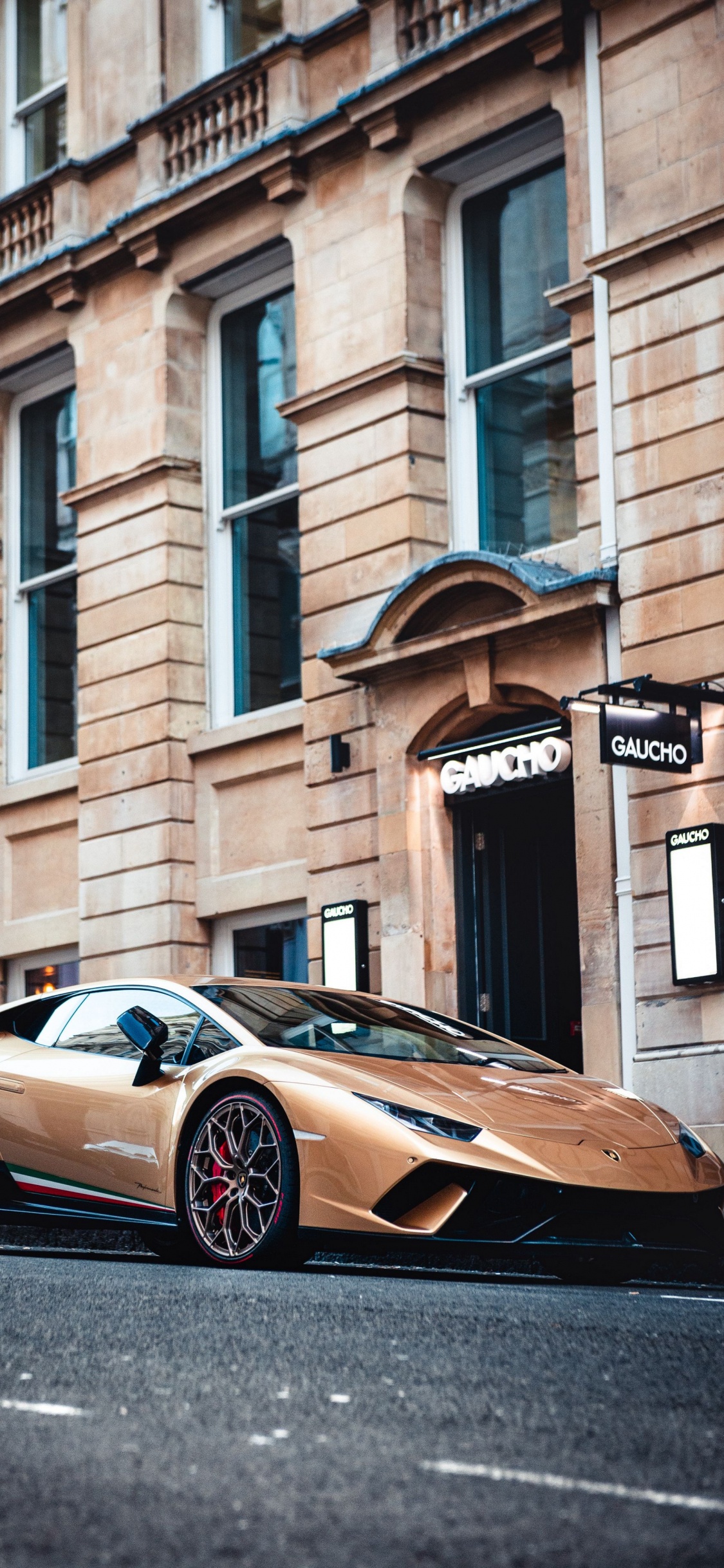 Обои Ламборджини, lamborghini gallardo, Ламборгини авентадор, легковые автомобили, Ламборджини Терцо Millennio в разрешении 1125x2436