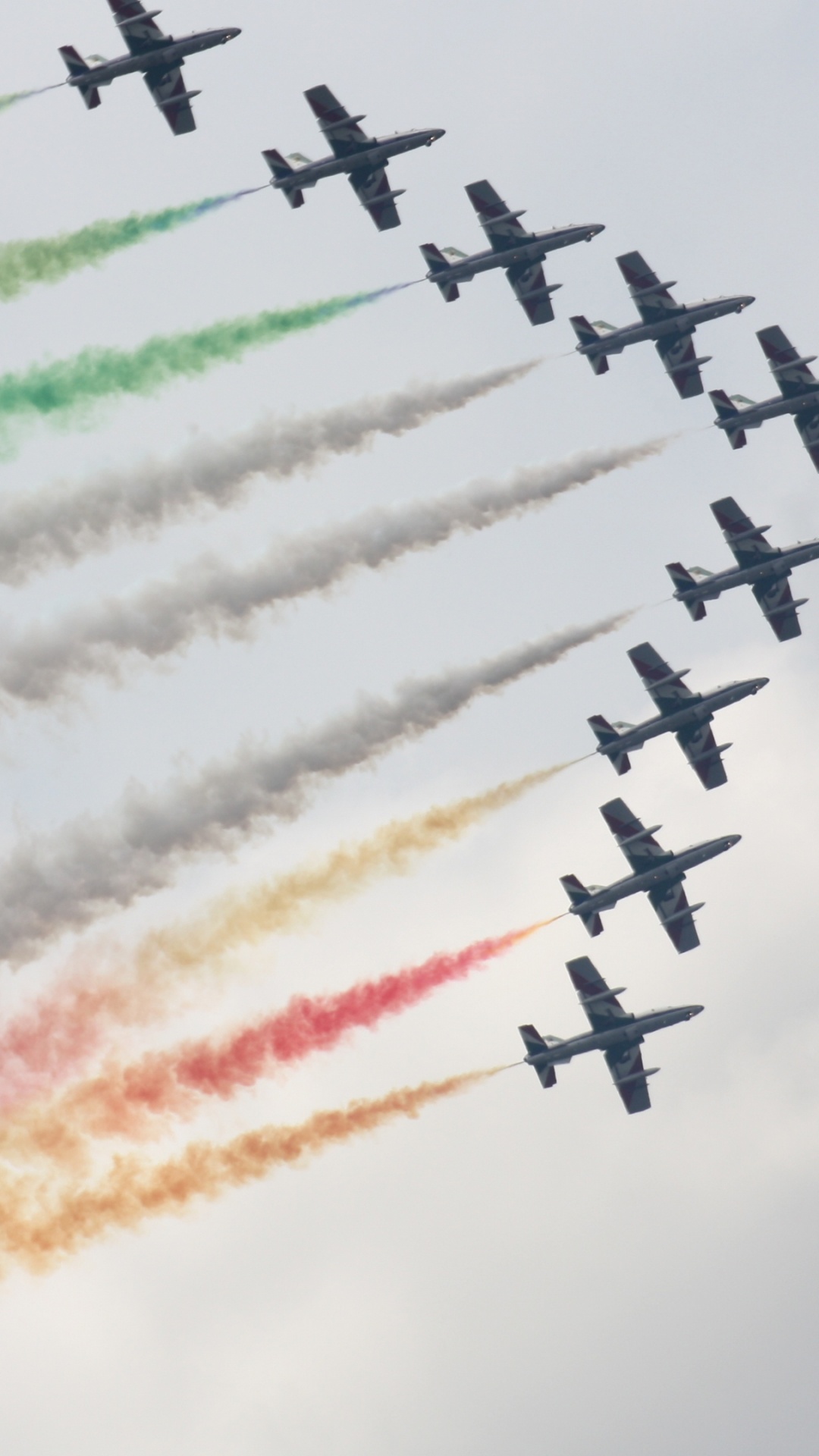 Обои авиасалон, высший пилотаж, авиация, авиаперелеты, полет в разрешении 1080x1920