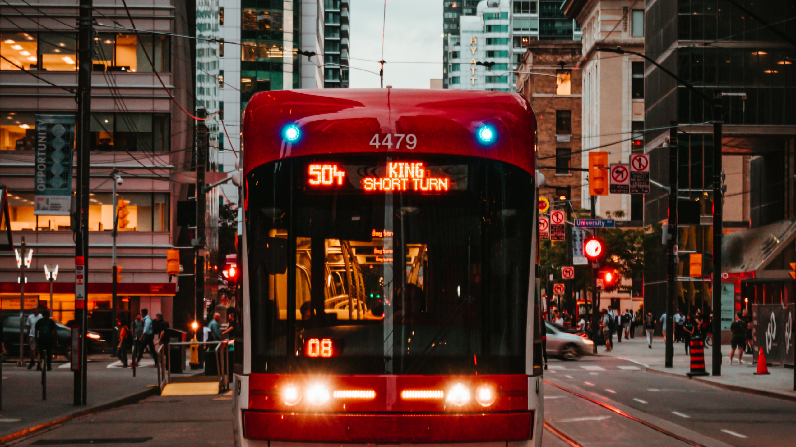Обои тележка, транспорт, метрополия, городской район, общественный транспорт в разрешении 2560x1440