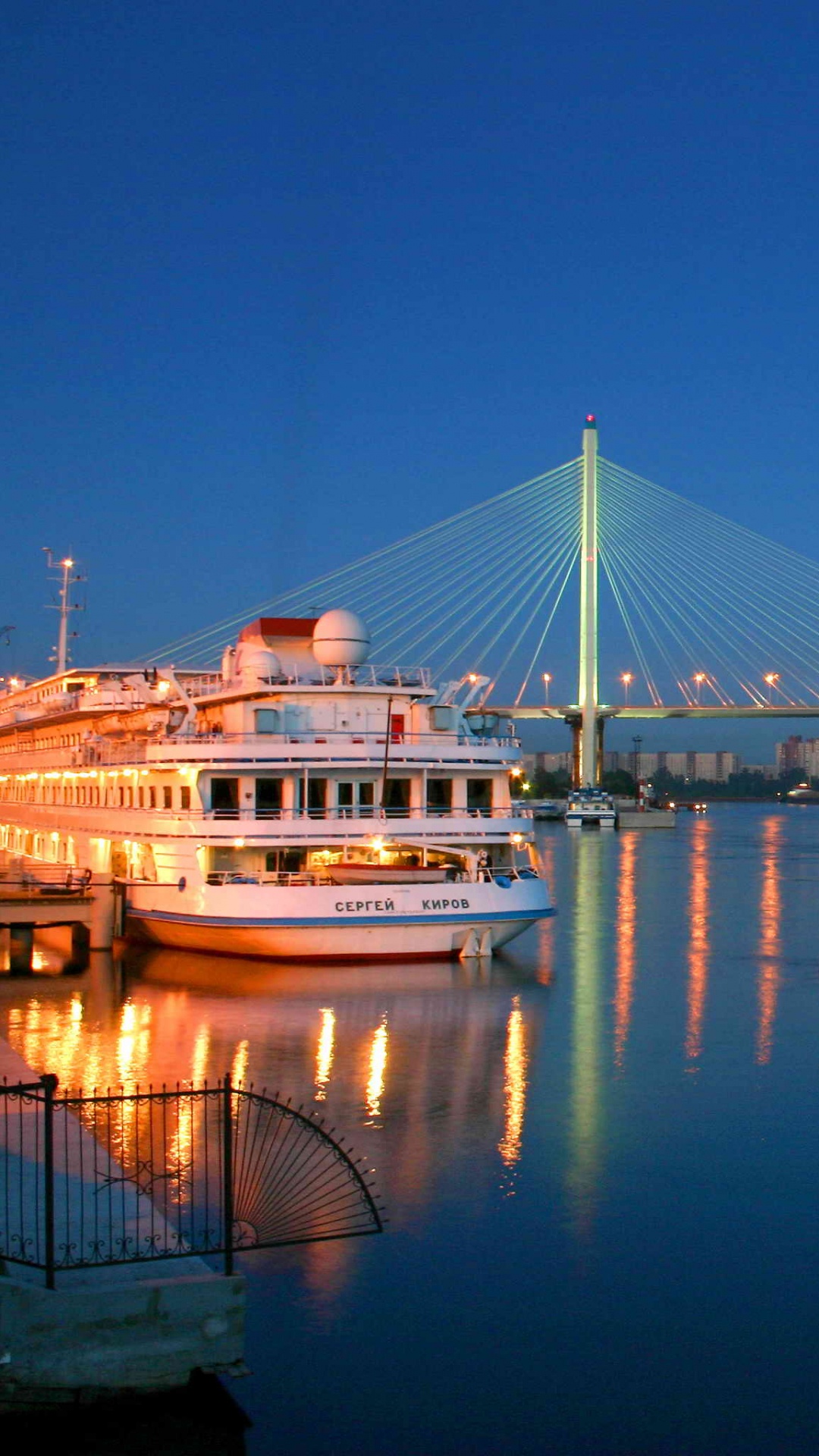 Обои отражение, Санкт Петербург, мост, Марина, вечер в разрешении 1080x1920