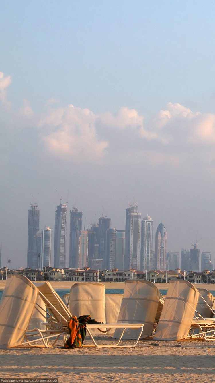 Обои линия горизонта, небоскреб, город, метрополия, городской район в разрешении 750x1334