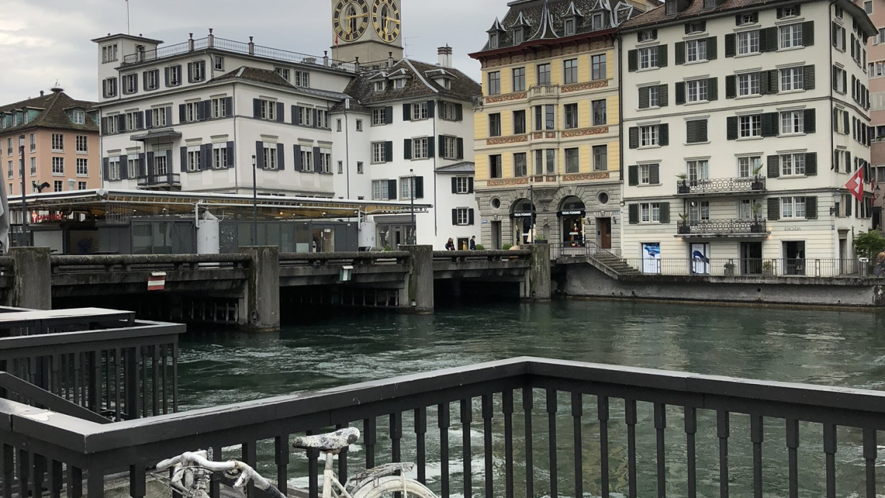 Обои вдоль реки, велосипедная шина, колесо, велосипедное колесо, обод колеса велосипеда в разрешении 1280x720