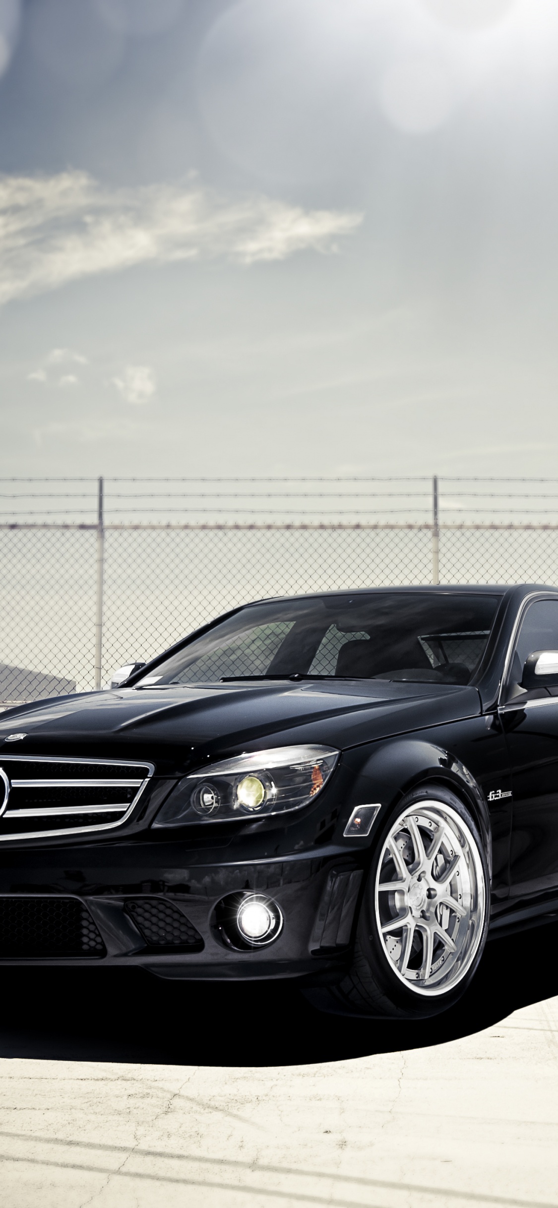 Обои авто, Литые диски, черный, колесо, обод в разрешении 1125x2436