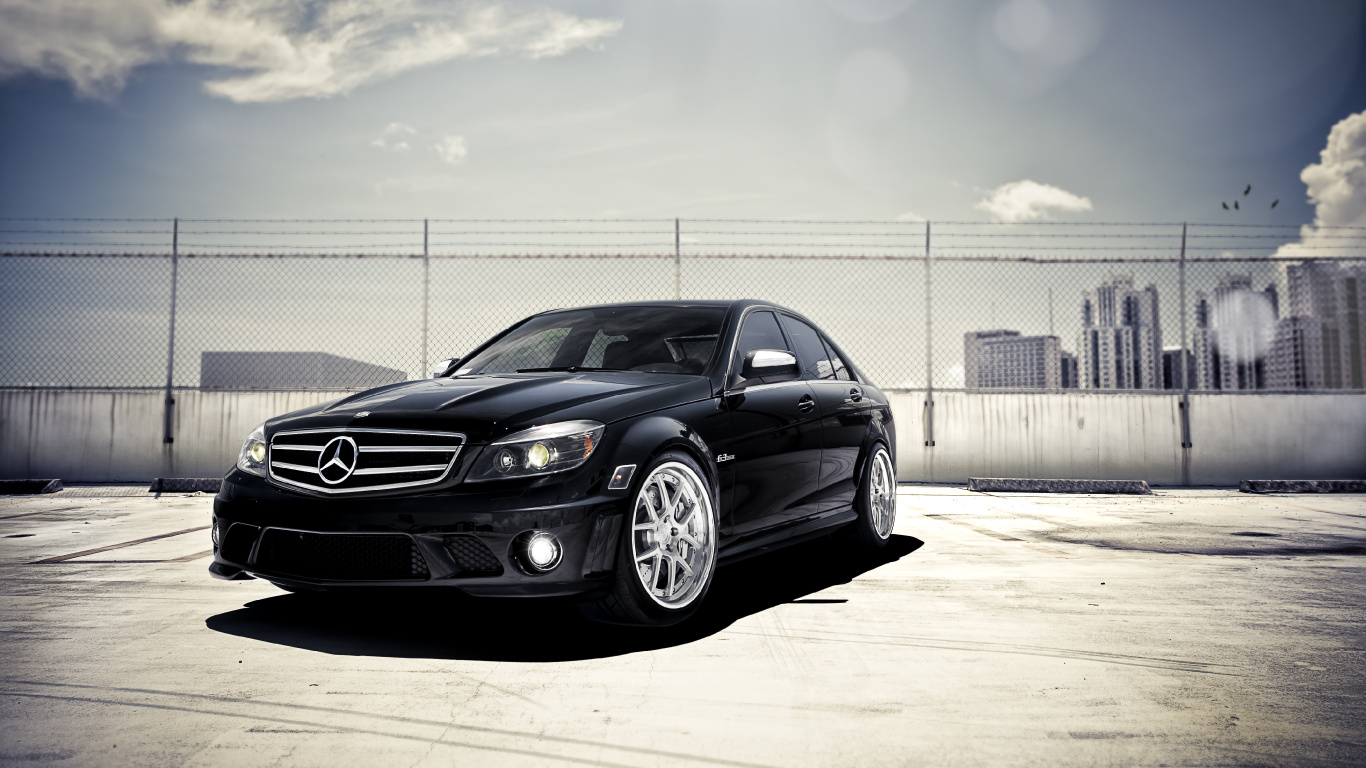 Обои авто, Литые диски, черный, колесо, обод в разрешении 1366x768