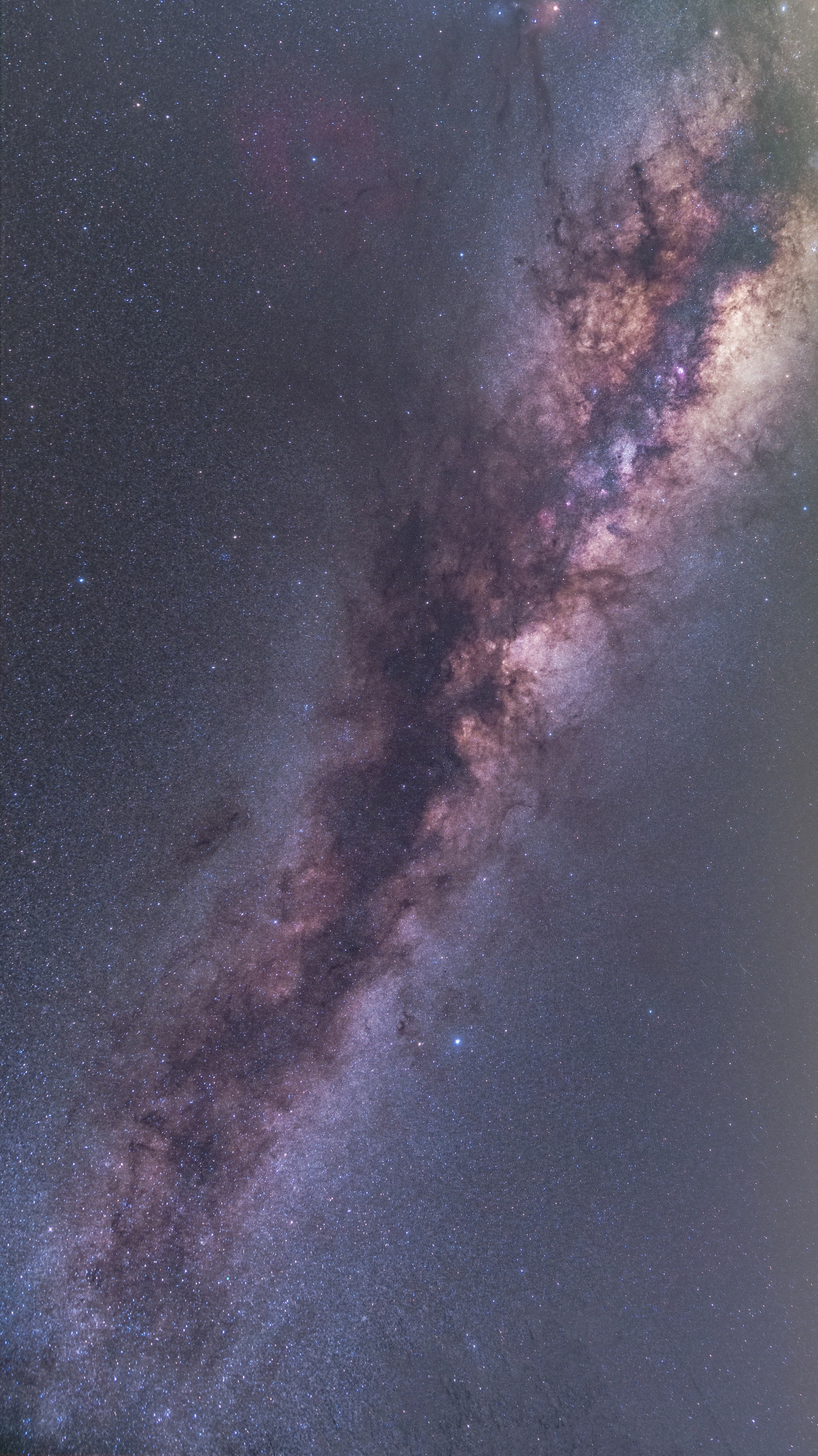 Обои Млечный Путь, маяк на острове Кана, атмосфера, Галактика, астрономический объект в разрешении 1440x2560